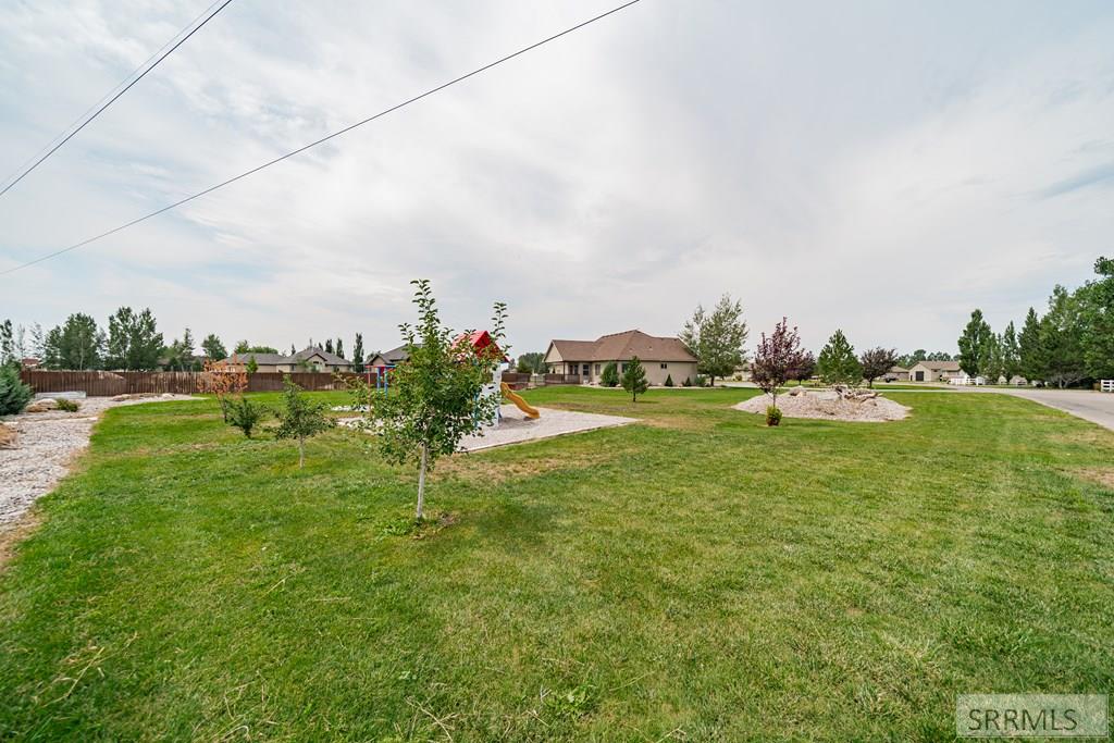 132 N 4020 E Property Photo 74