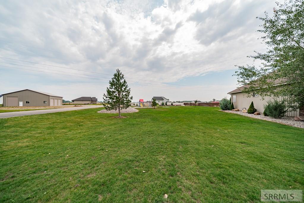 132 N 4020 E Property Photo 75