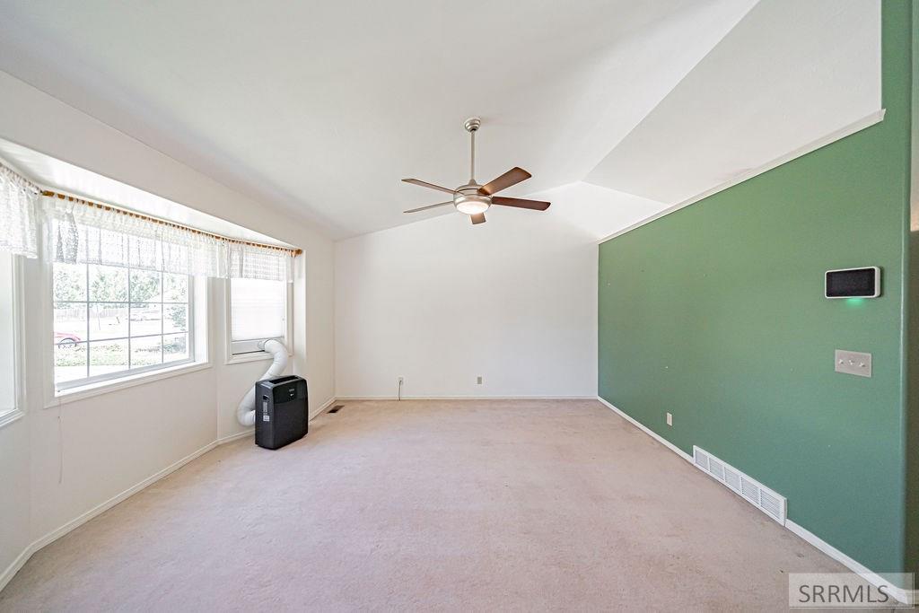3854 E 12 N Property Photo 5