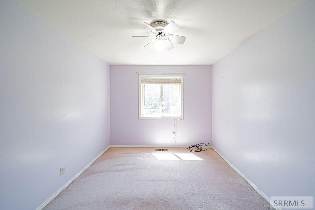 3854 E 12 N Property Photo 8