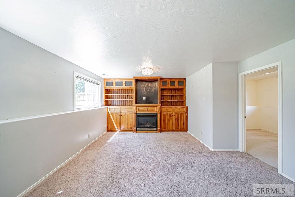 3854 E 12 N Property Photo 10