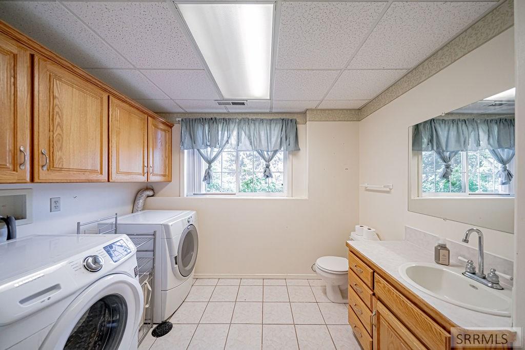3854 E 12 N Property Photo 13