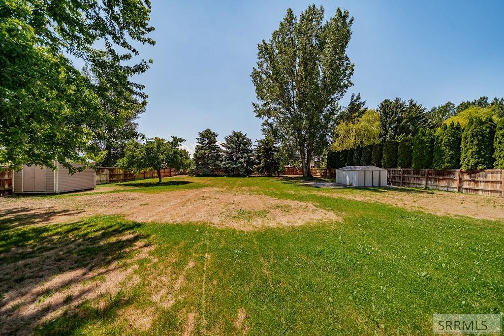 3854 E 12 N Property Photo 14