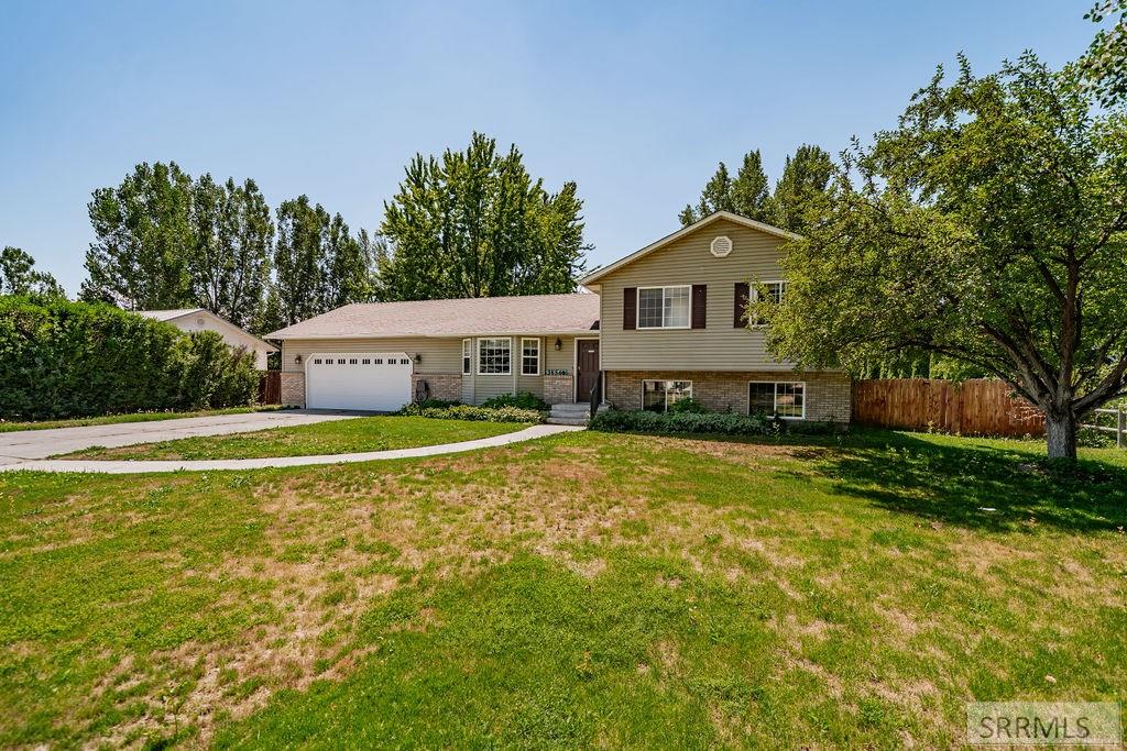 3854 E 12 N Property Photo 16