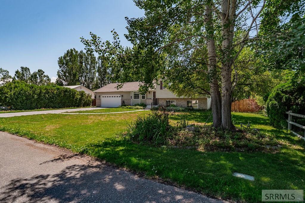 3854 E 12 N Property Photo 17