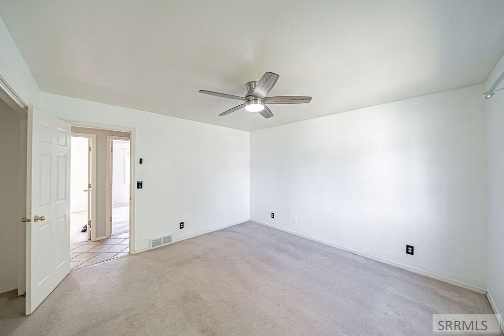 3854 E 12 N Property Photo 28