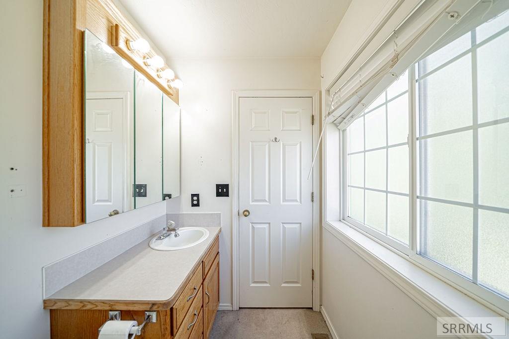 3854 E 12 N Property Photo 31