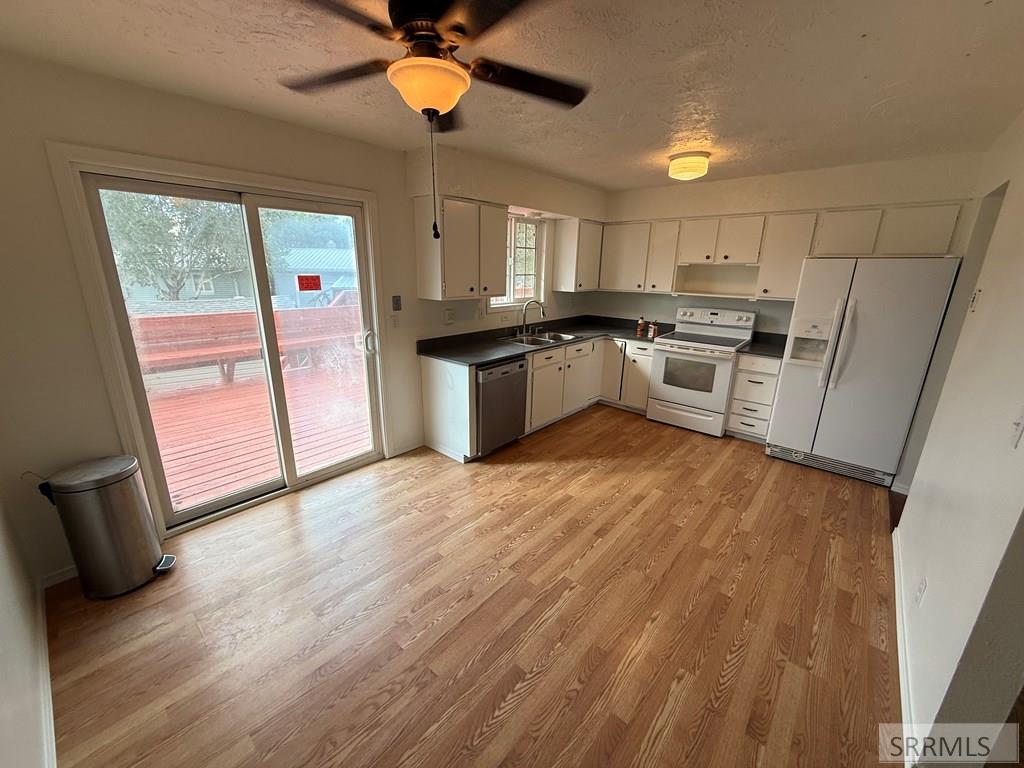 155 Hummingbird Lane Property Photo 3