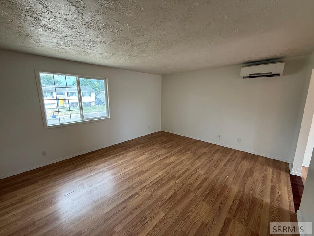 155 Hummingbird Lane Property Photo 6