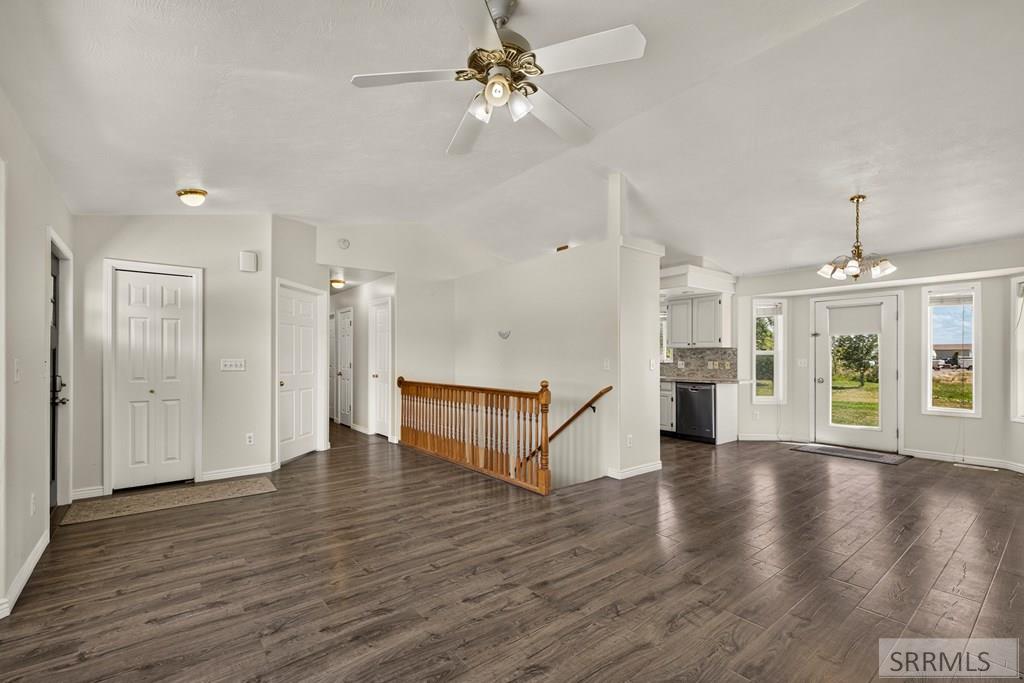 3976 E 200 N Property Photo 7