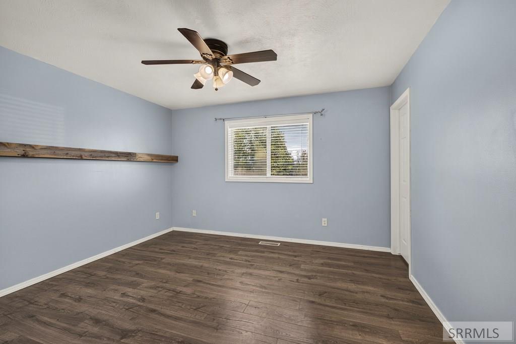 3976 E 200 N Property Photo 14