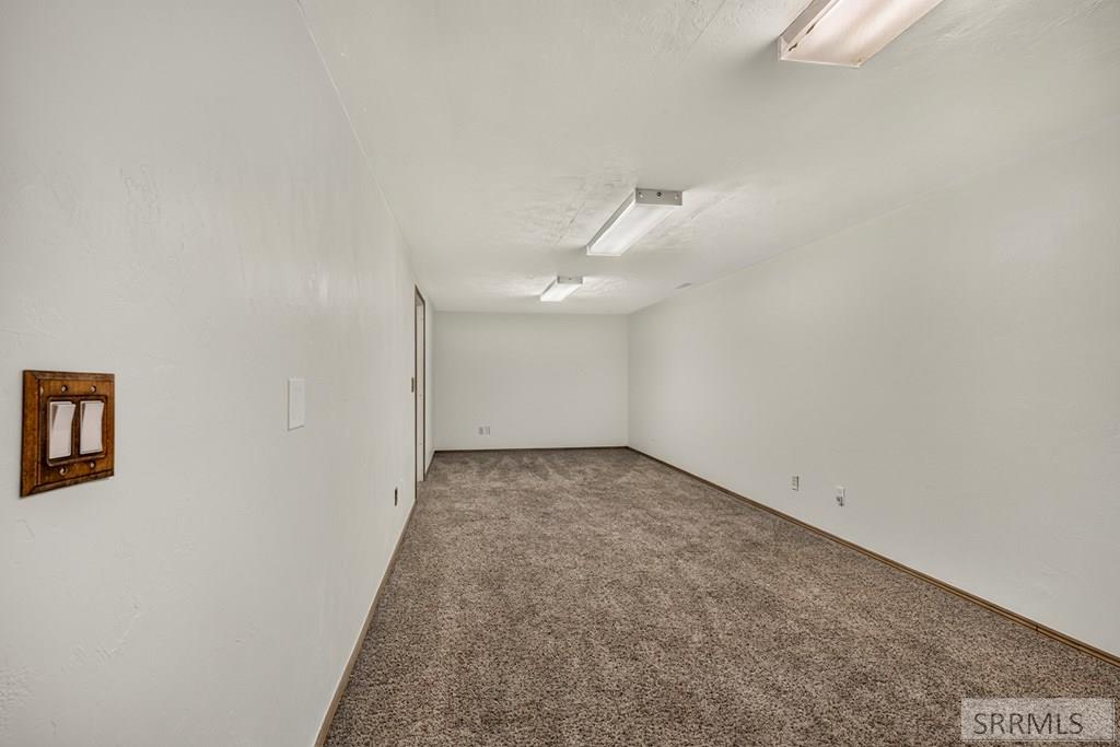 3976 E 200 N Property Photo 26