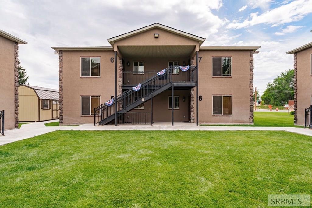 177 S 4th W Property Photo 8