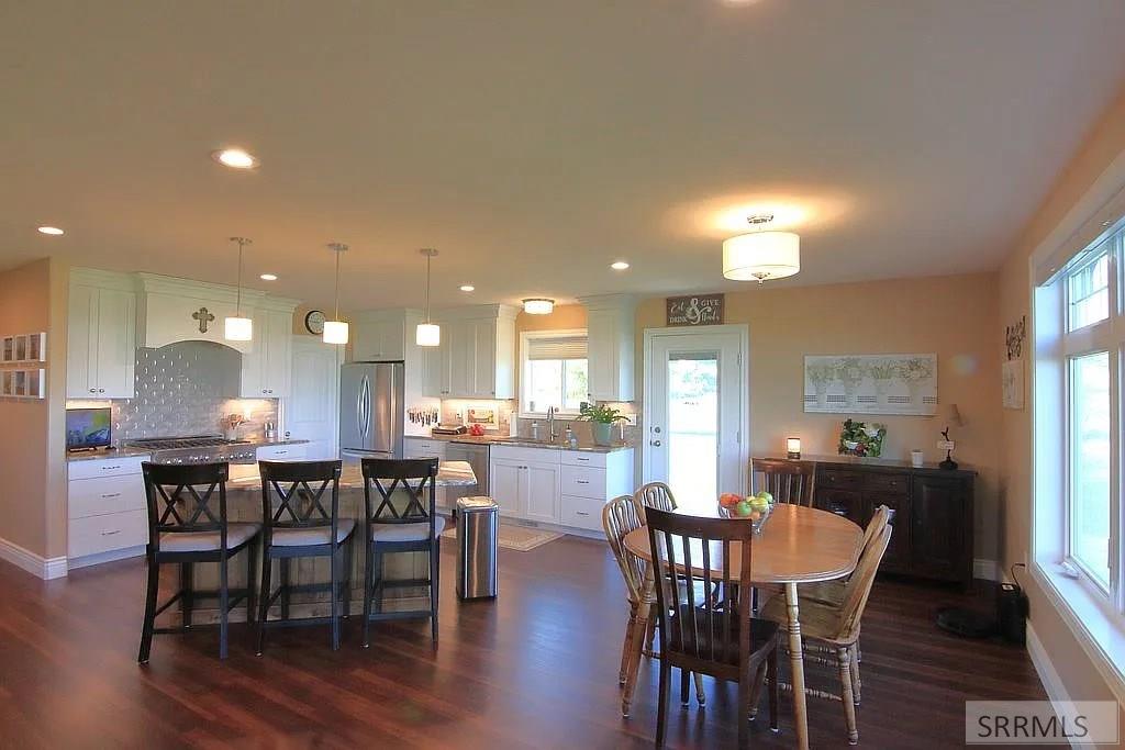 1184 N 1325 E Property Photo 4