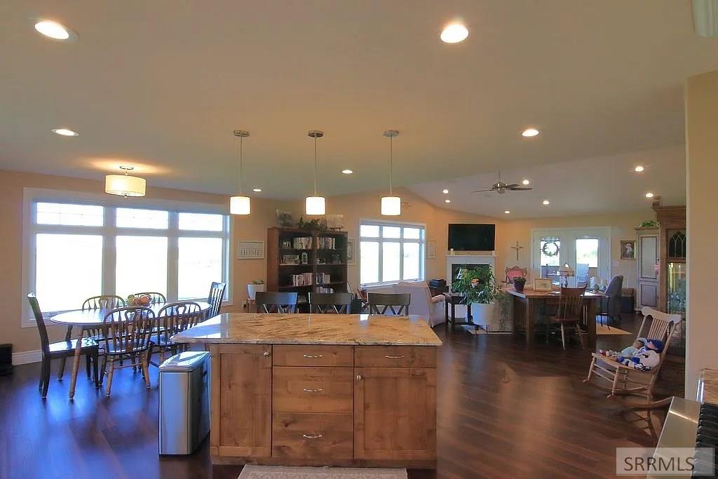 1184 N 1325 E Property Photo 8