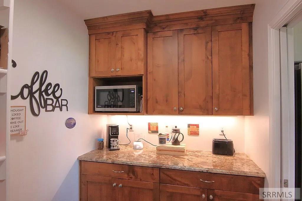 1184 N 1325 E Property Photo 15