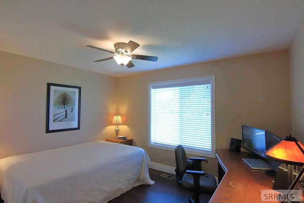 1184 N 1325 E Property Photo 22