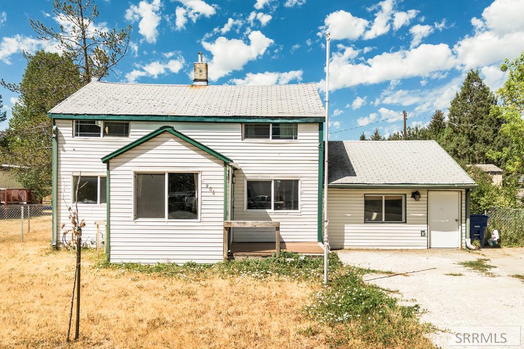 904 Bannock Road Property Photo 1