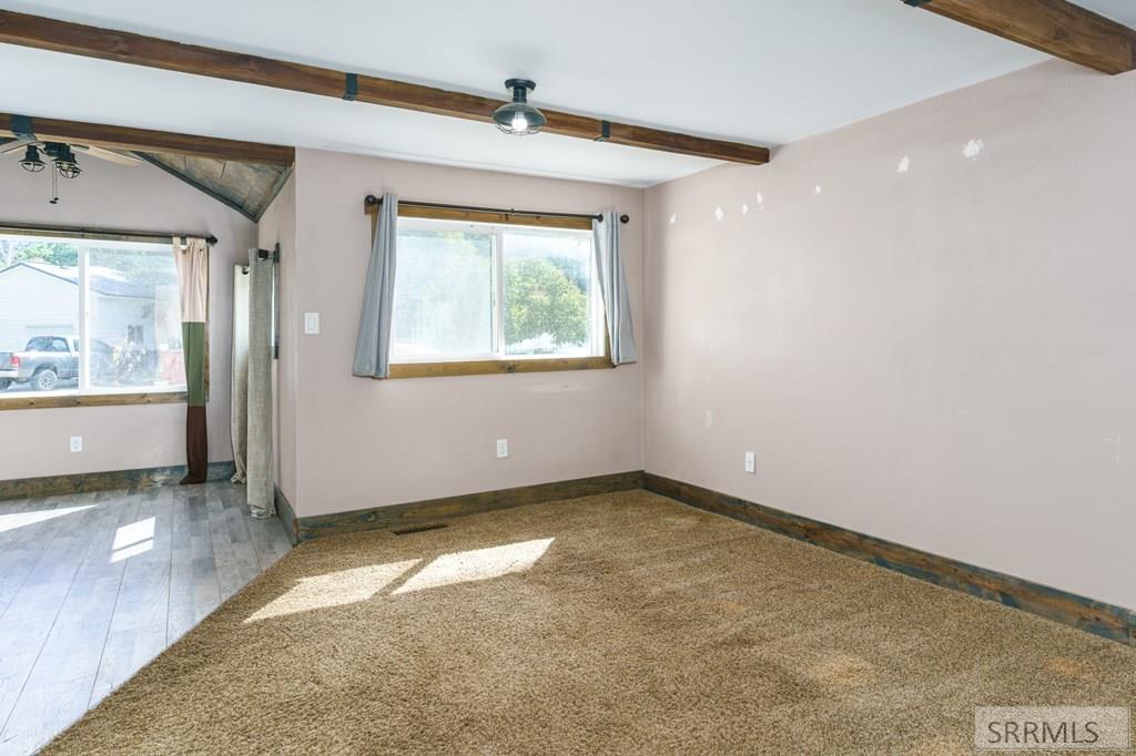 904 Bannock Road Property Photo 5