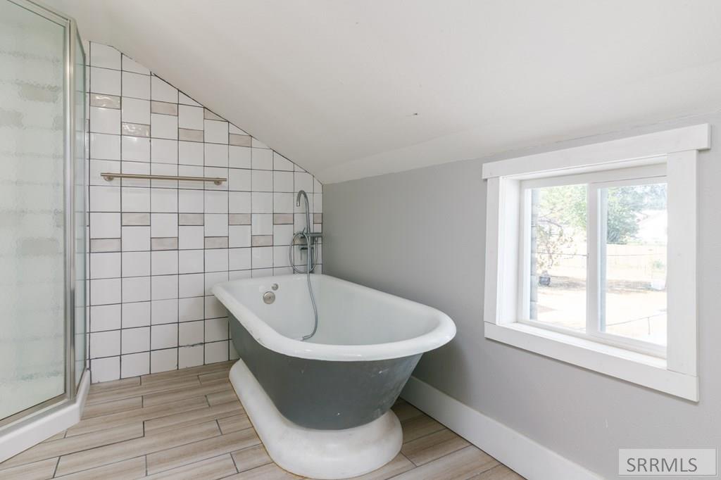 904 Bannock Road Property Photo 28