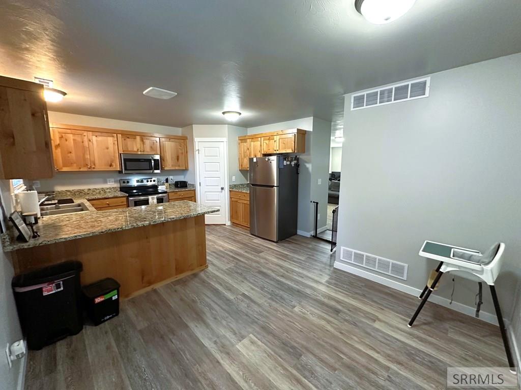 2001 Lawrence Lane # 604 Property Photo 25