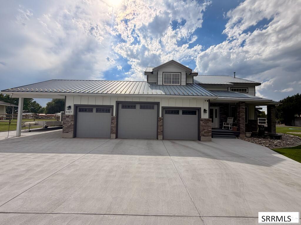 5517 Concord Circle Property Photo 2