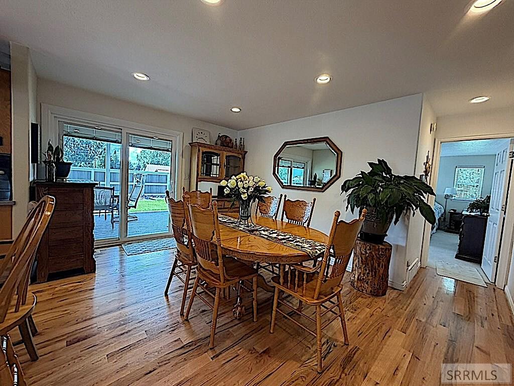 5517 Concord Circle Property Photo 4