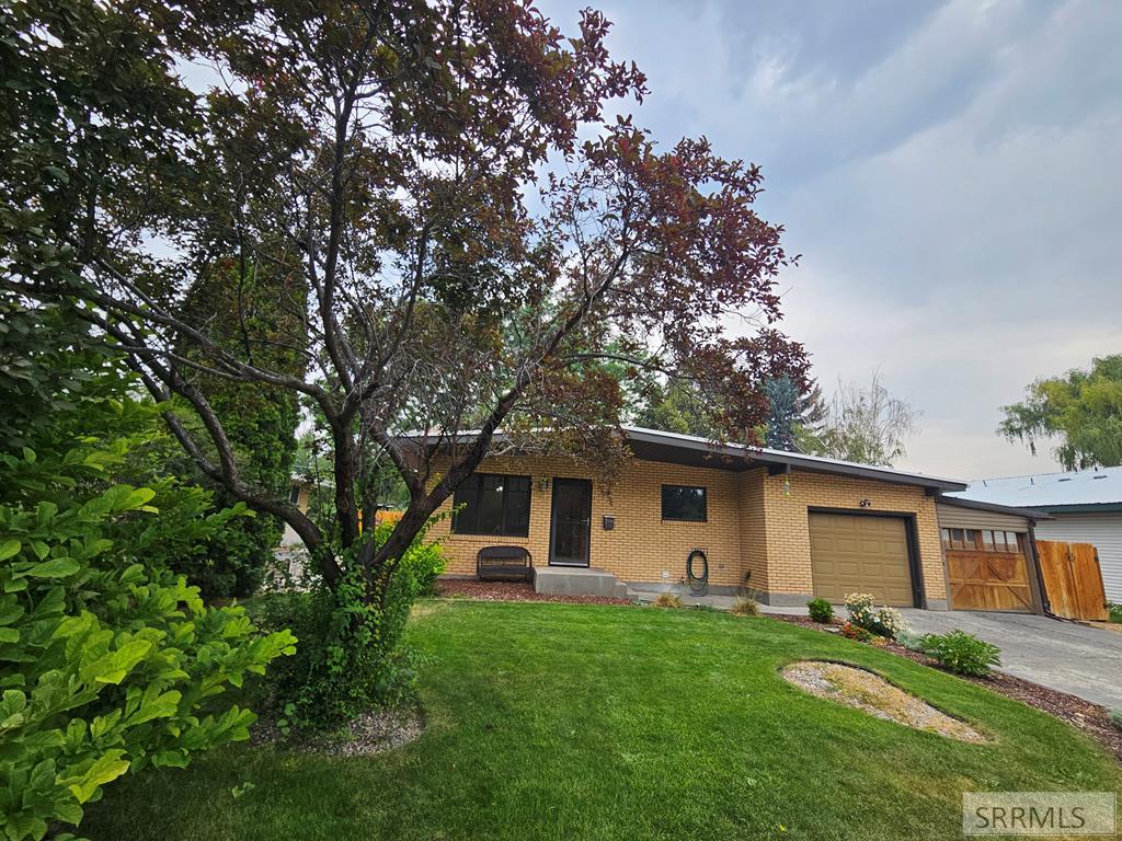 1159 Corinne Avenue Property Photo 1