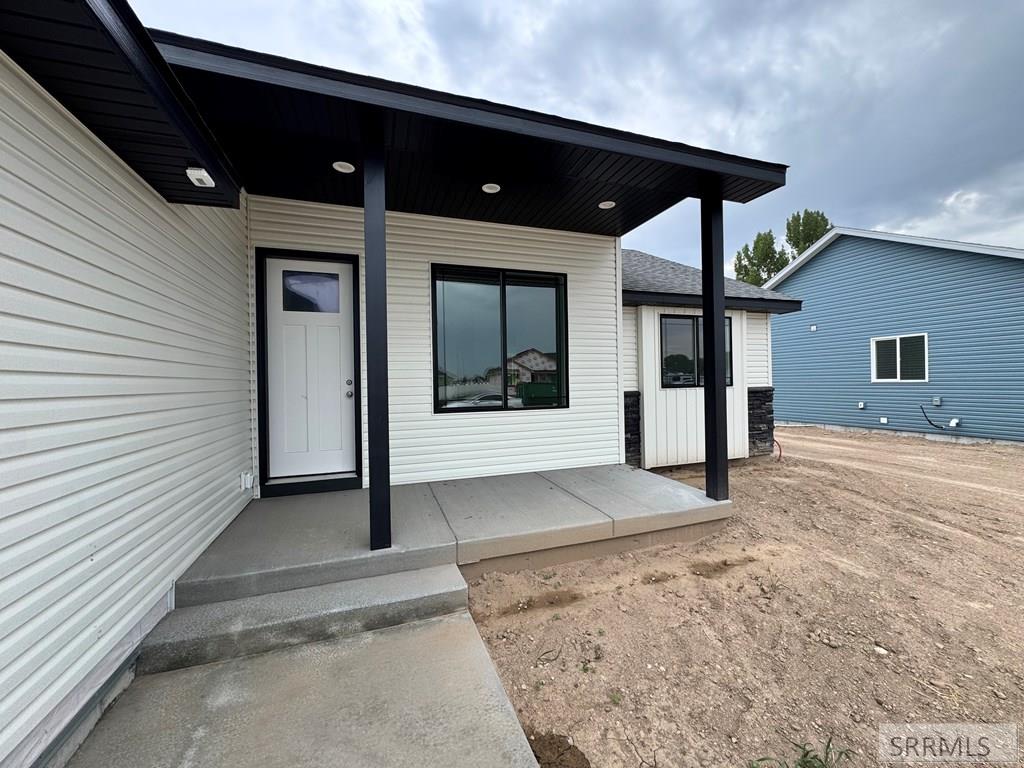 399 Wind River Drive Property Photo 2