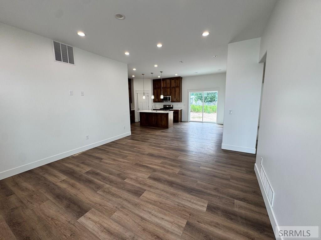 399 Wind River Drive Property Photo 4