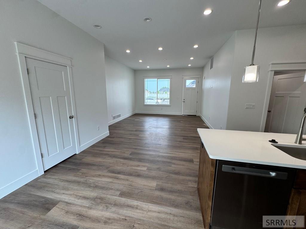 399 Wind River Drive Property Photo 8