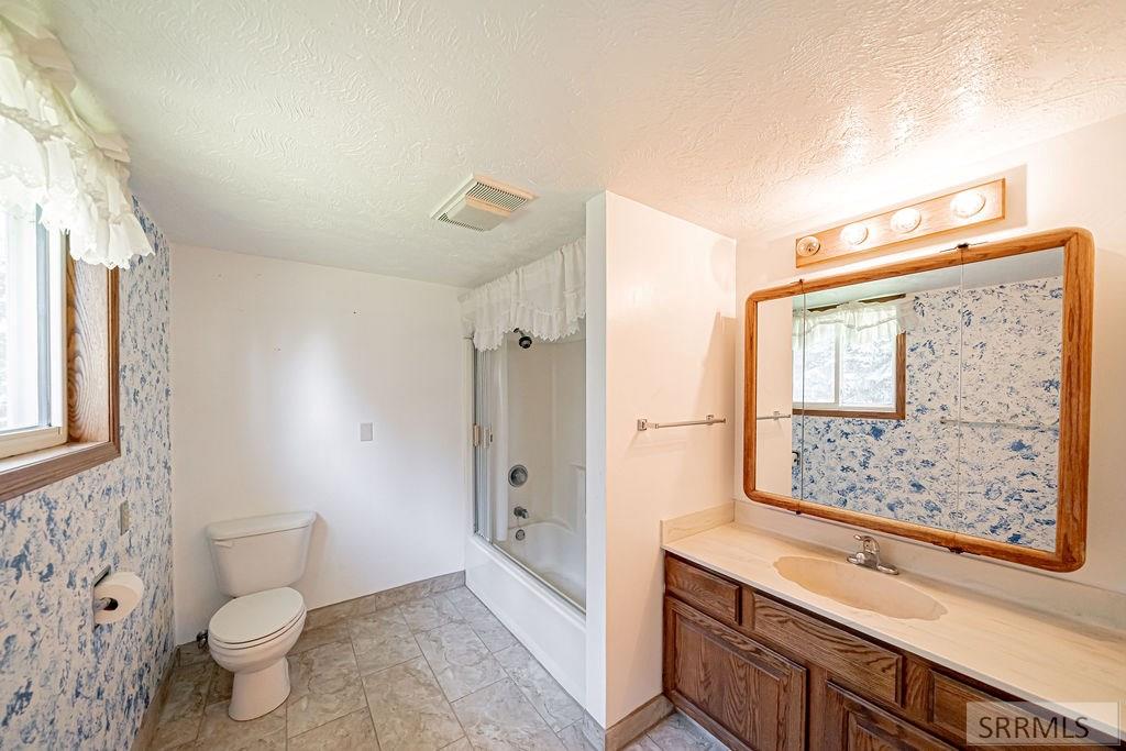 5915 W 65th S Property Photo 30