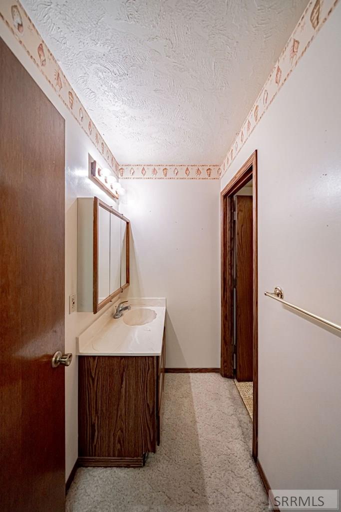5915 W 65th S Property Photo 36