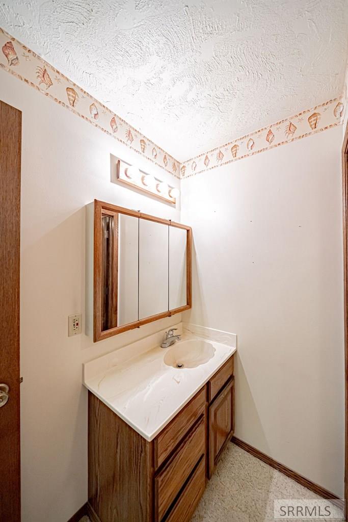 5915 W 65th S Property Photo 38