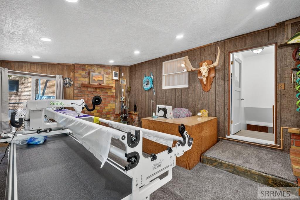 555 Packard Property Photo 20