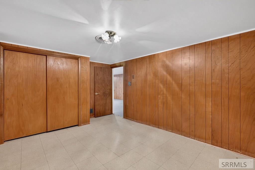 555 Packard Property Photo 32