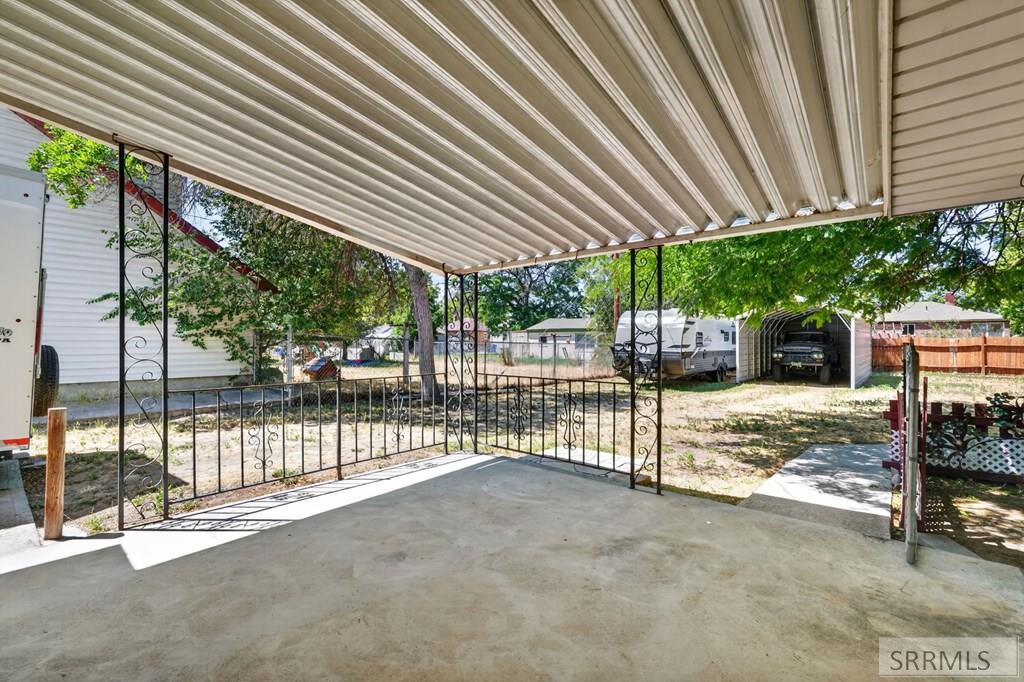 555 Packard Property Photo 35
