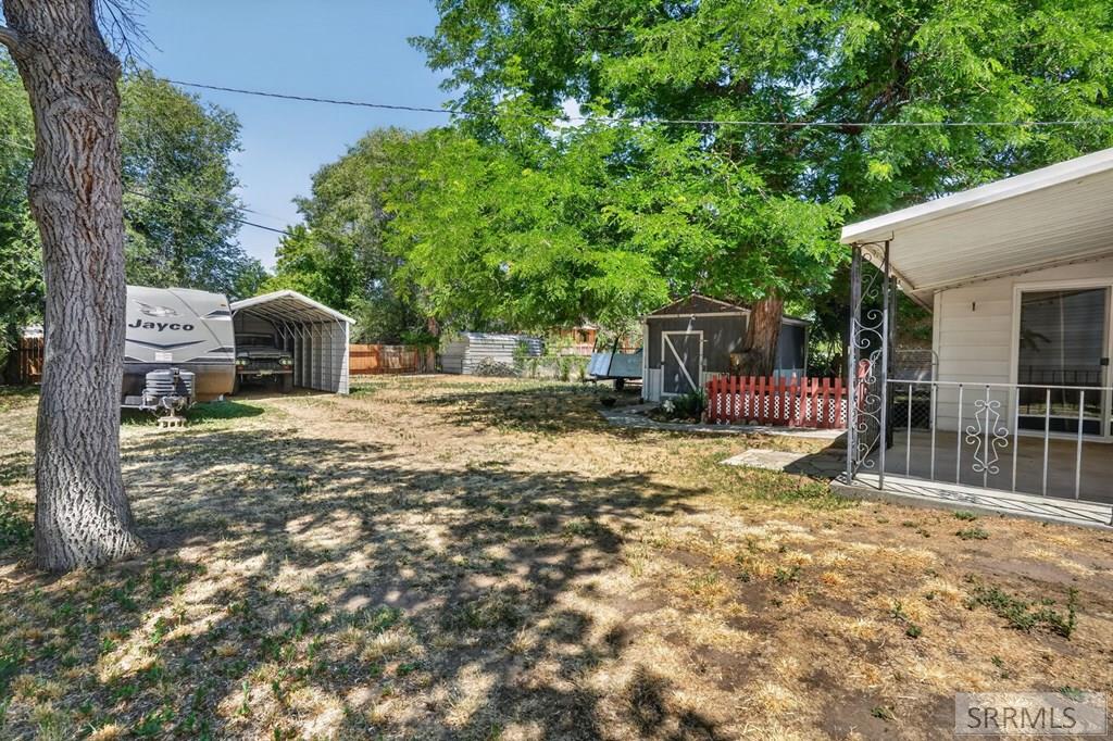 555 Packard Property Photo 38
