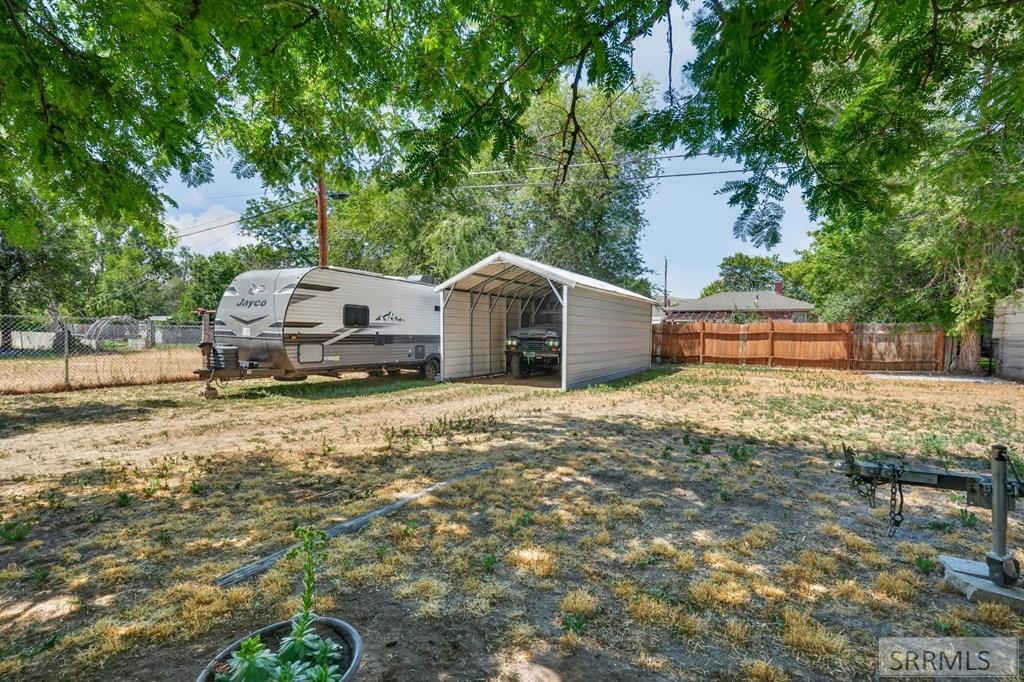 555 Packard Property Photo 40