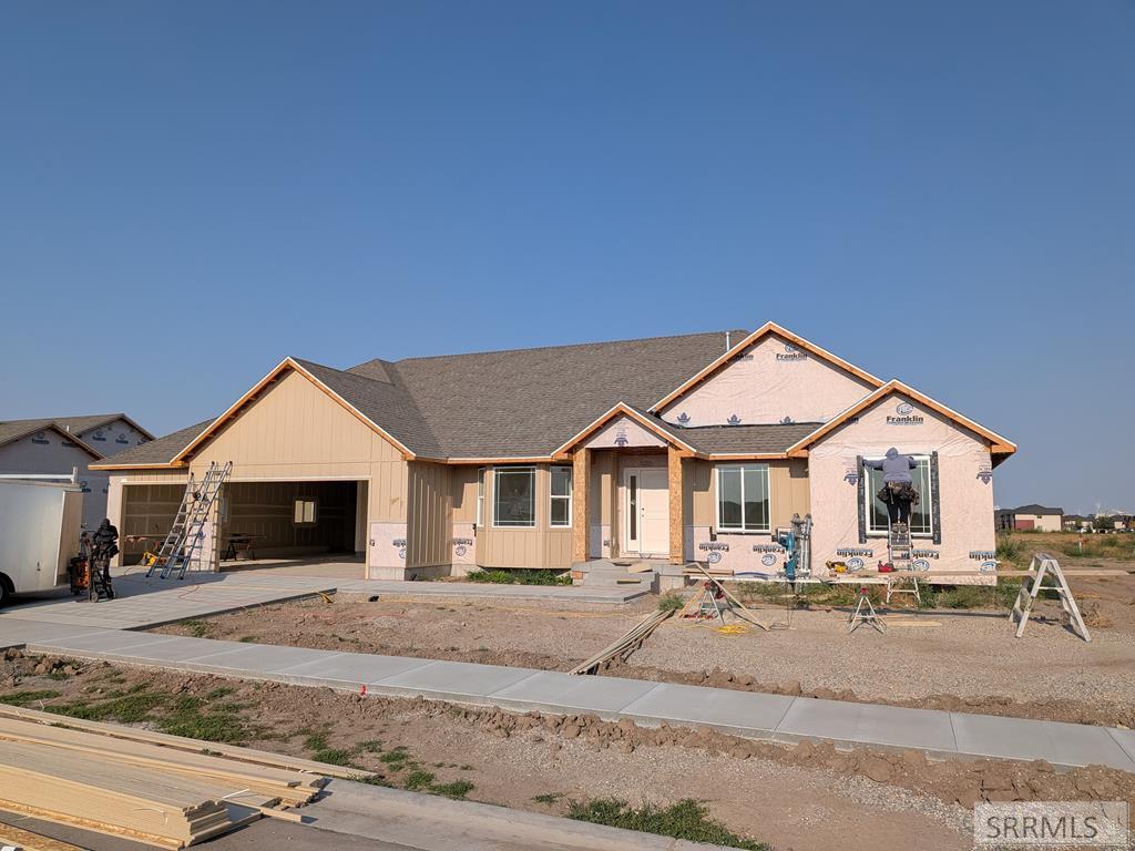 553 Meadowbrook Property Photo 1