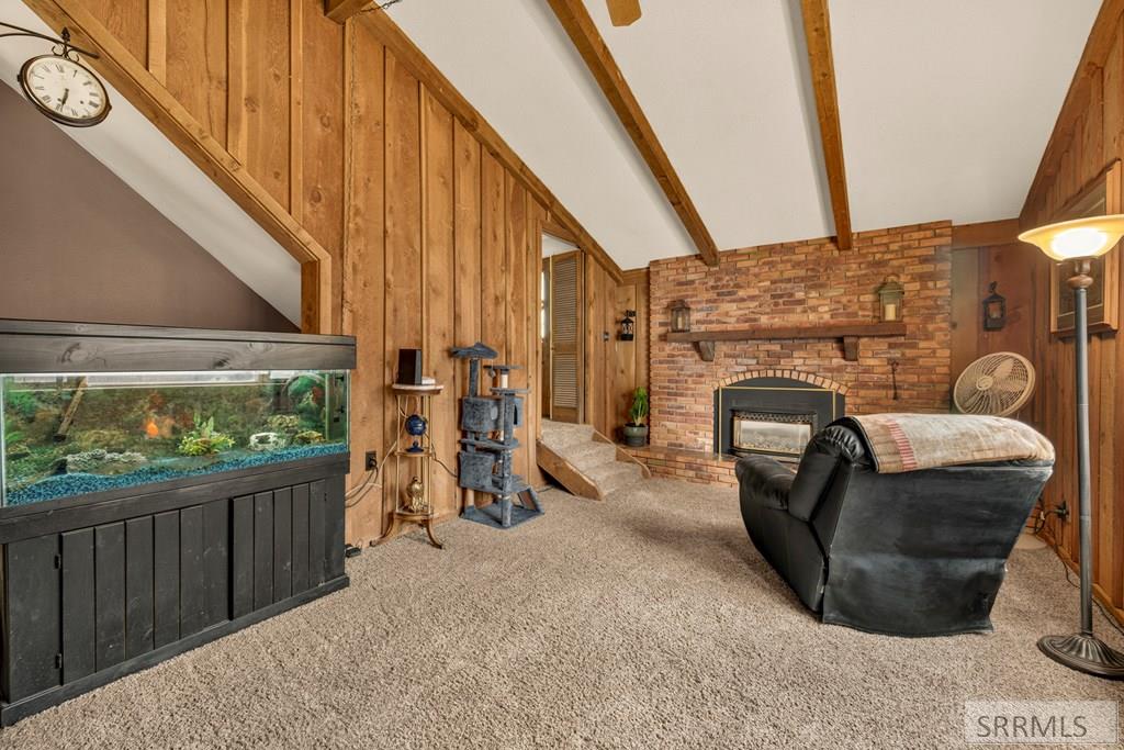 425 Horrocks Drive Property Photo 16