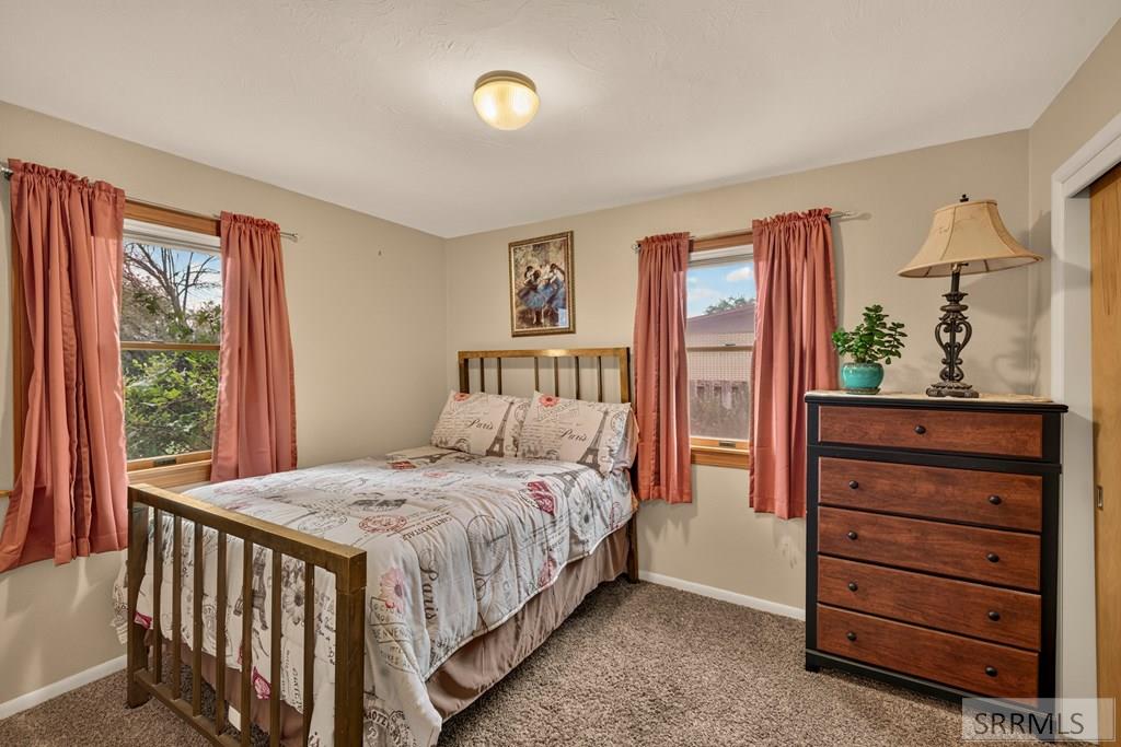 425 Horrocks Drive Property Photo 24