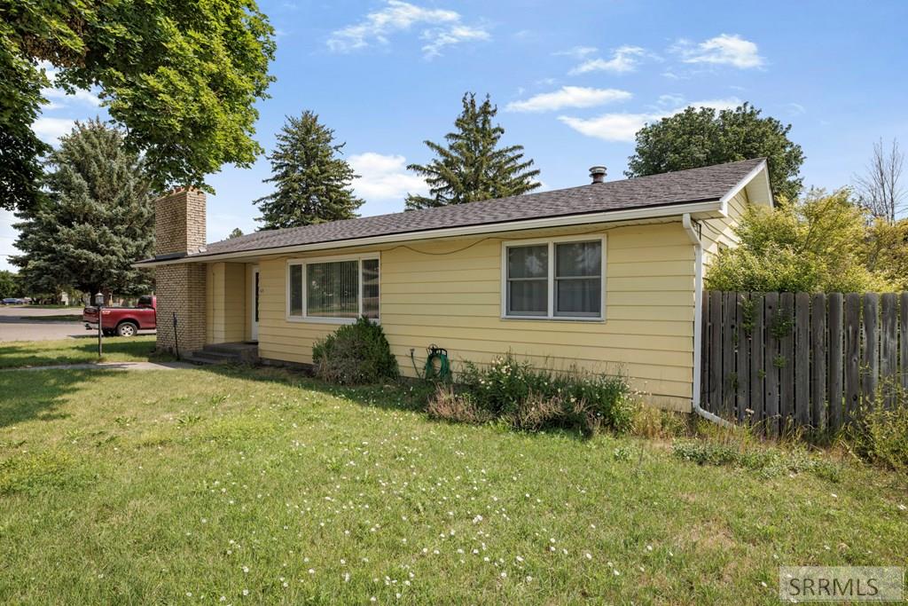 425 Horrocks Drive Property Photo 45