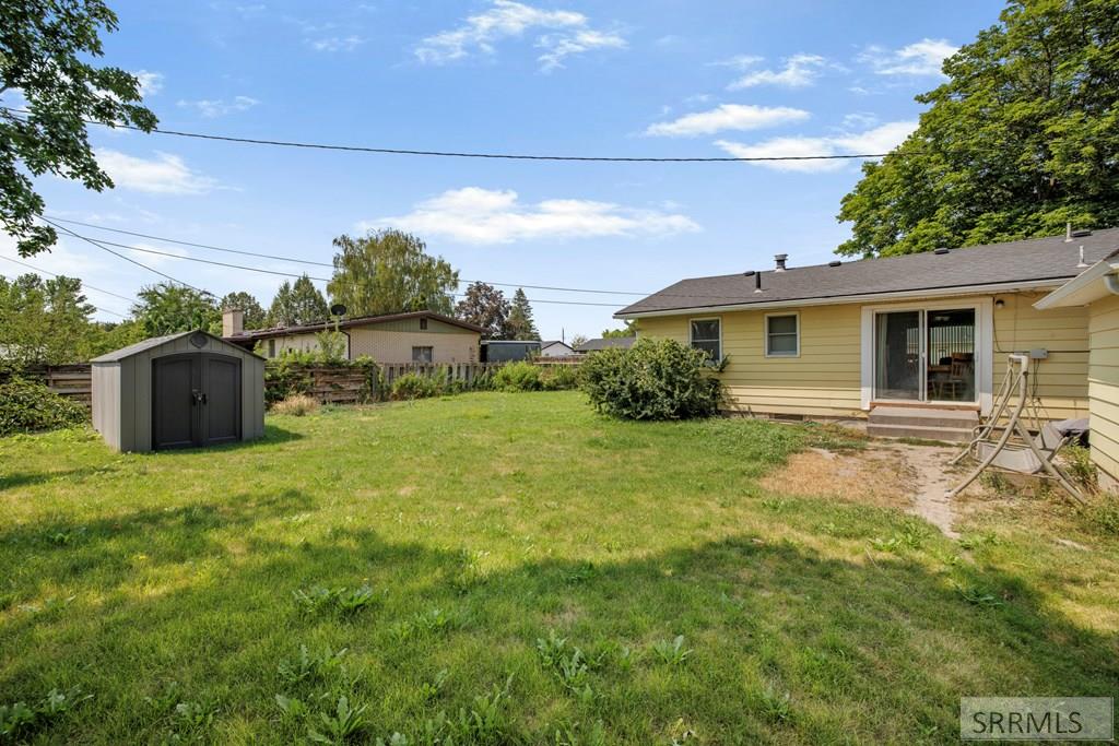 425 Horrocks Drive Property Photo 51