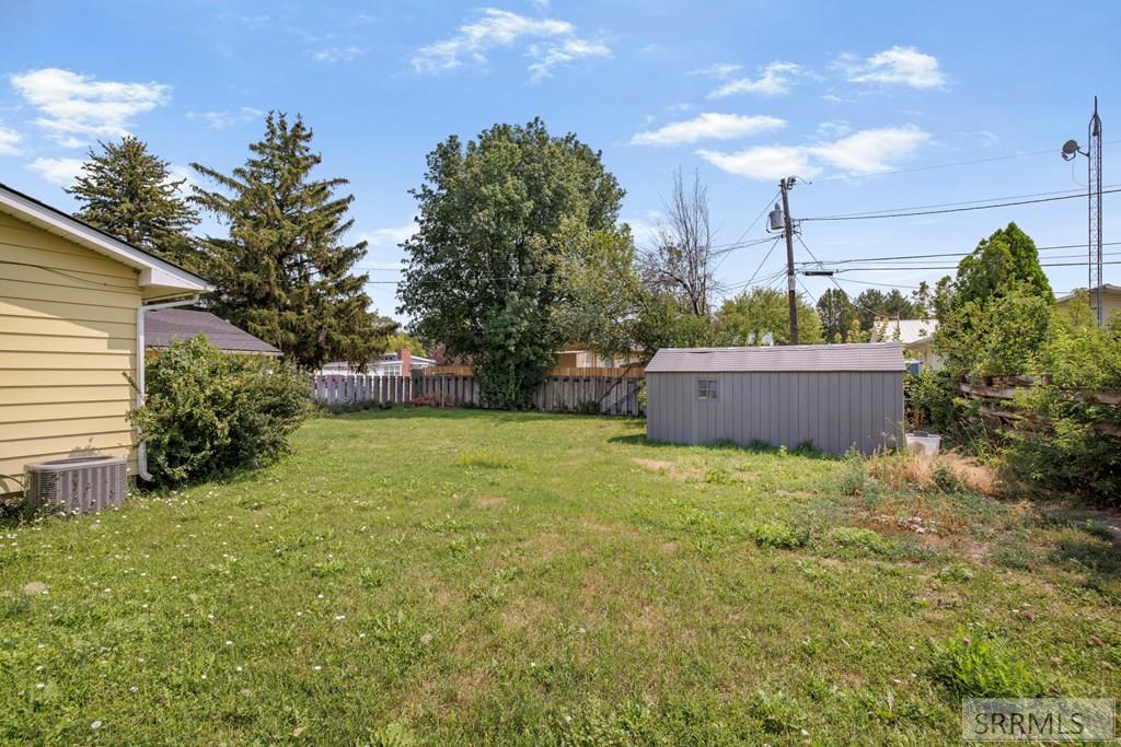 425 Horrocks Drive Property Photo 53