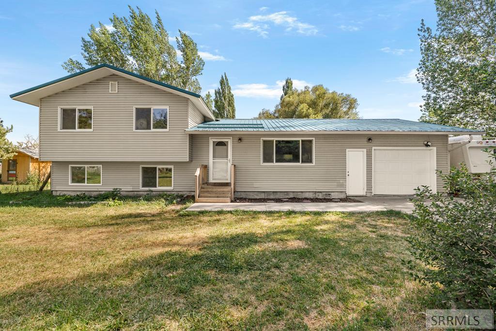 3632 E Menan-lorenzo Hwy Property Photo 1