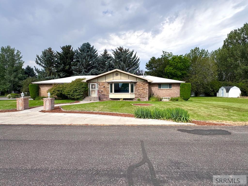 3839 E 12 N Property Photo 1
