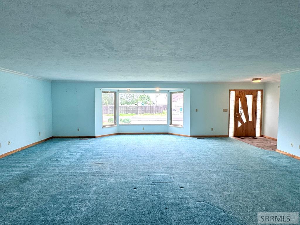 3839 E 12 N Property Photo 3