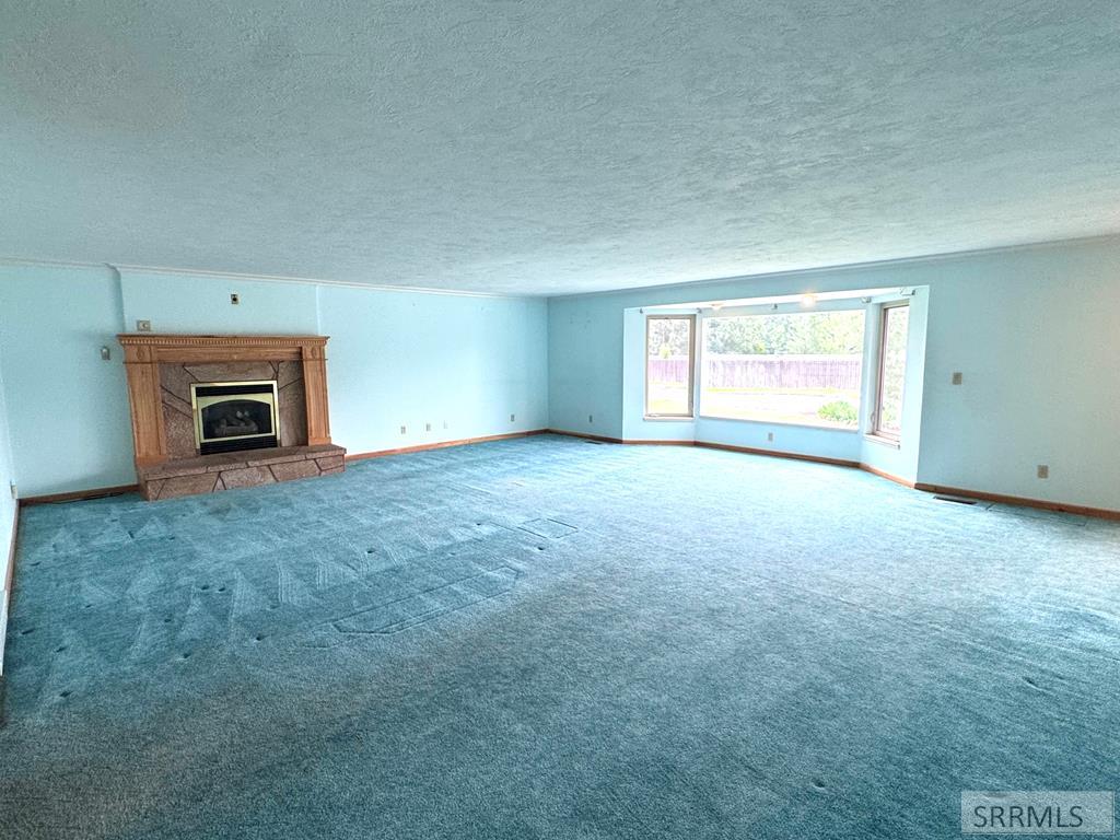 3839 E 12 N Property Photo 5