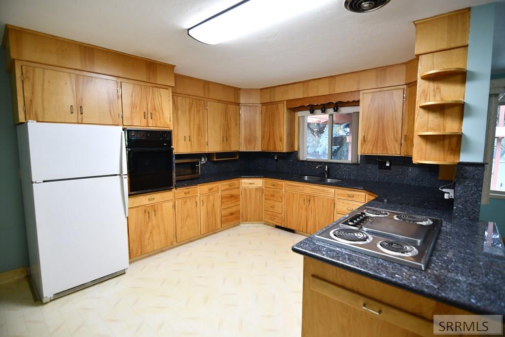 3839 E 12 N Property Photo 8